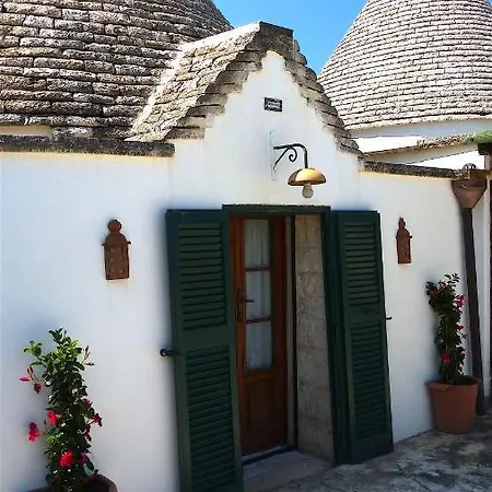 Trullimonaci Guest house *